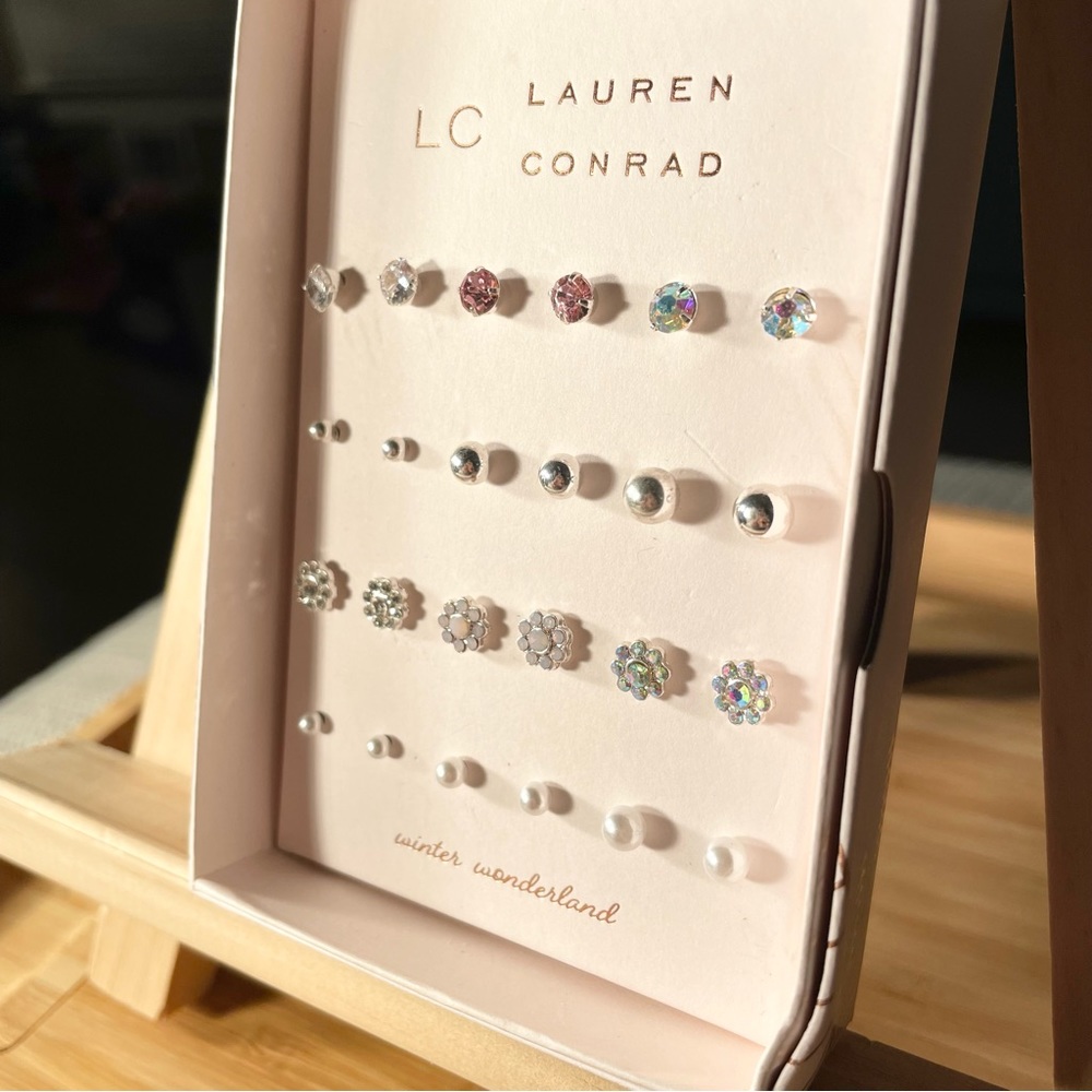 NWT LC LAUREN CONRAD PINK & SILVER PEARL STUD FLOWER EARRINGS 12 PAIRS INCLUDED - Picture 7 of 7